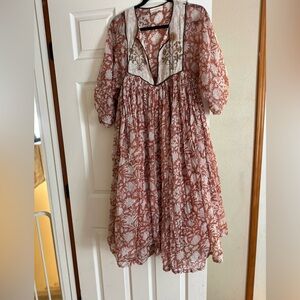 Kyra Midi dress with floral embroidery